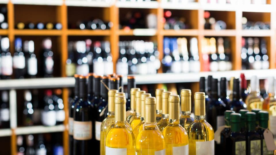 お酒が好きなだけじゃダメ？「バイヤー・商品仕入れ担当」の仕事と、未経験から目指す3ステップ