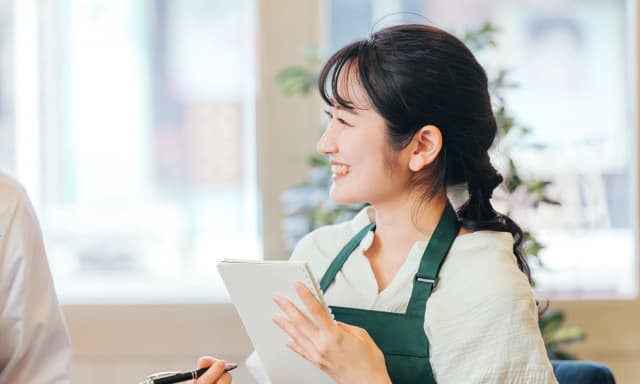 【飲食×キャリア】“一生モノの接客・観察力”が身につく業界って？AI時代にあえて小さな個人店で働くメリット