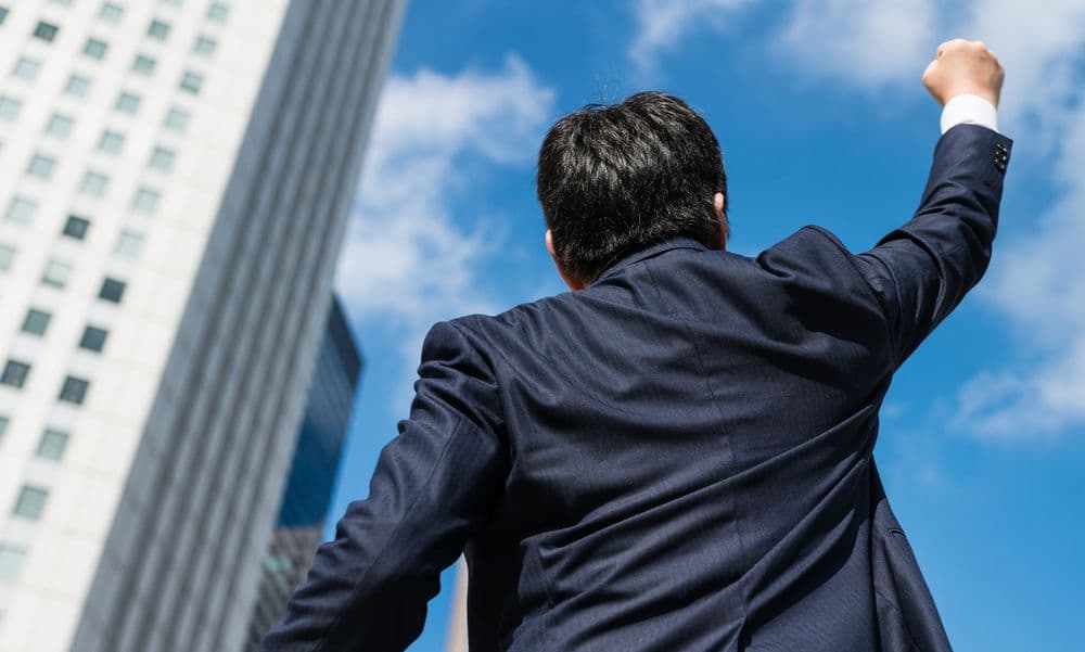 【比較でわかる】同じタクシーでもこんなに違う！中小タクシー会社と大手の業界研究・徹底比較