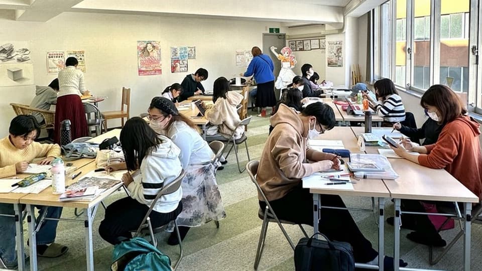 マンガ制作職のリアルに迫る！コミックエージェントで働く現役クリエイターの1日密着レポート