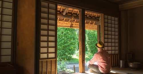 働きやすさを追求！温かなオレンジ色の光に包まれる吉武工務店の社風とは