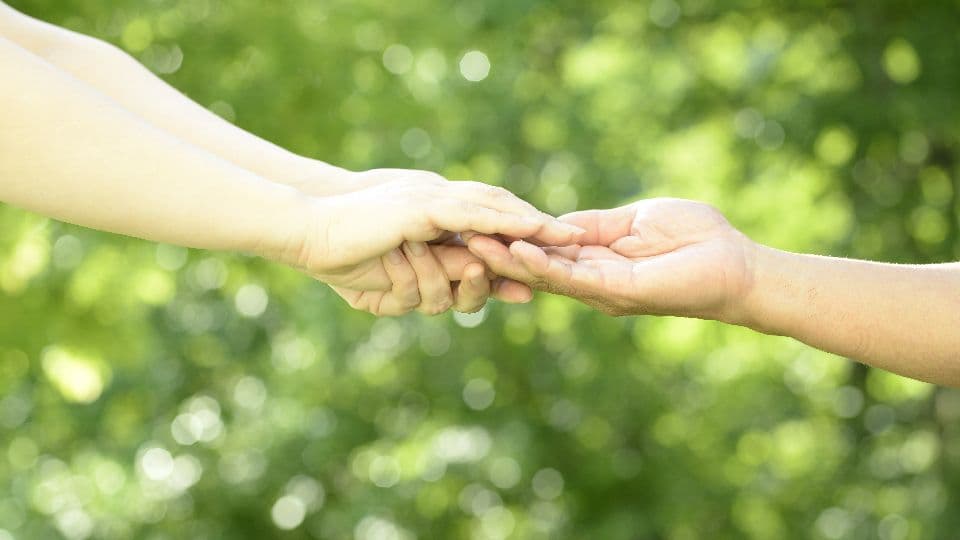 「成果主義のしんどさ」を経験したあなたへ。トゥモローリンクが大切にする“志と数字の両輪”という働き方