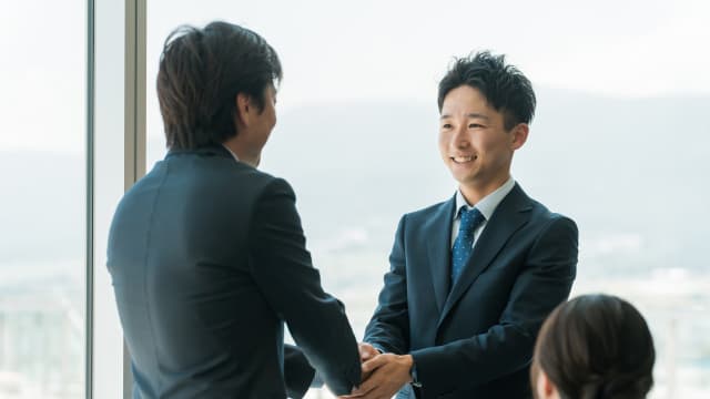 BtoBメーカーの「営業職」は何を売っている？看板営業の1案件ができるまでをストーリーで解説