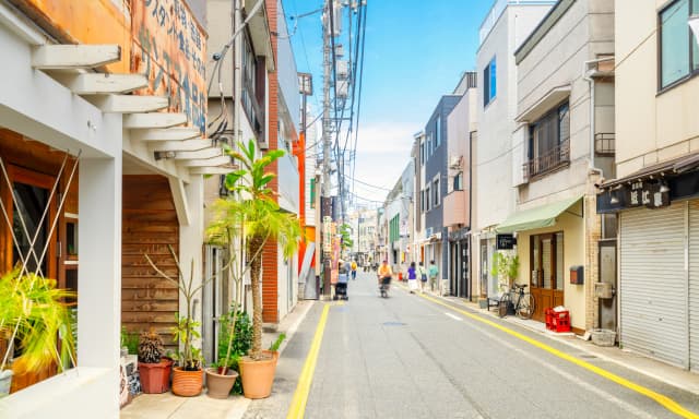 街の中に“答え”がある！看板メーカー社員が教える、1日でできるサイン業界フィールドワーク業界研究術