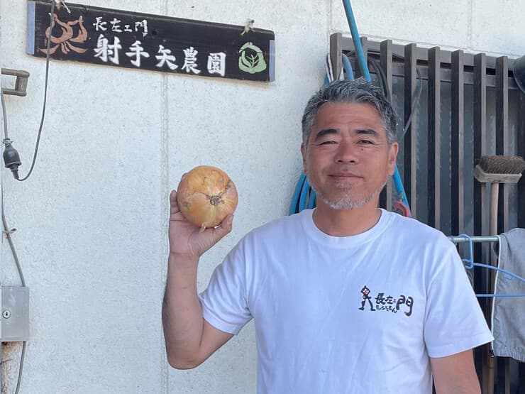 太陽の光を浴び、食べている人の顔を思い浮かべ育てる野菜