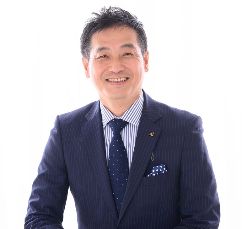 ＜健康寿命を伸ばす＞　飛び込み営業30年、置き薬から美容・健康、そして再生医療へ