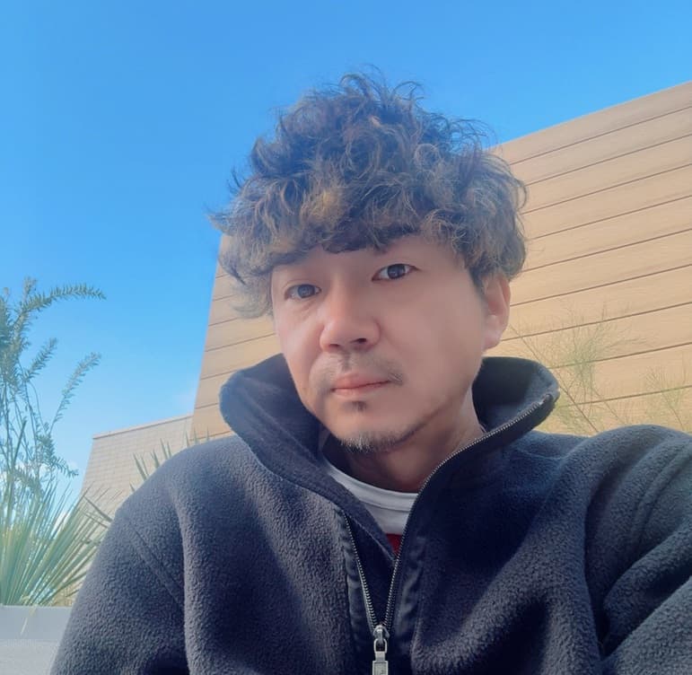 ＜青くて赤い、半年の青春時代＞ 万博グッズプロデュース企業、社運を賭けた覚悟の挑戦！