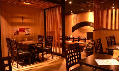 「最も身近な非日常」のつくり方 ─ エンタメ産業として飲食業界を研究してみた