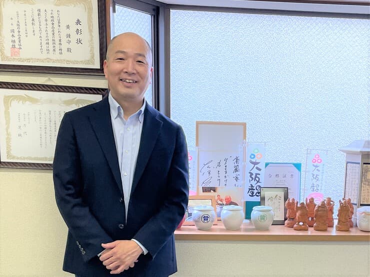 仲良し三兄弟で営む、大阪で一番売れている「大阪産(もん) 黄さんのキムチ」!